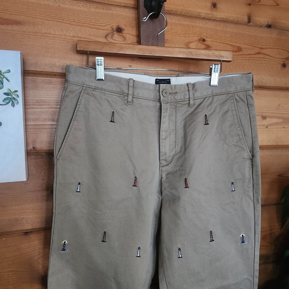 J Crew Chino Pants Broken In 770 Straight Embroidered Lighthouses Preppy Size 32 - Picture 2 of 11